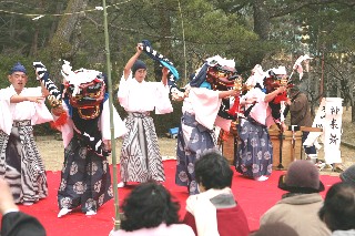 表紙写真：伊勢大神楽が鳥取城下町に戻ってきました（2009年2月11日樗谿公園）