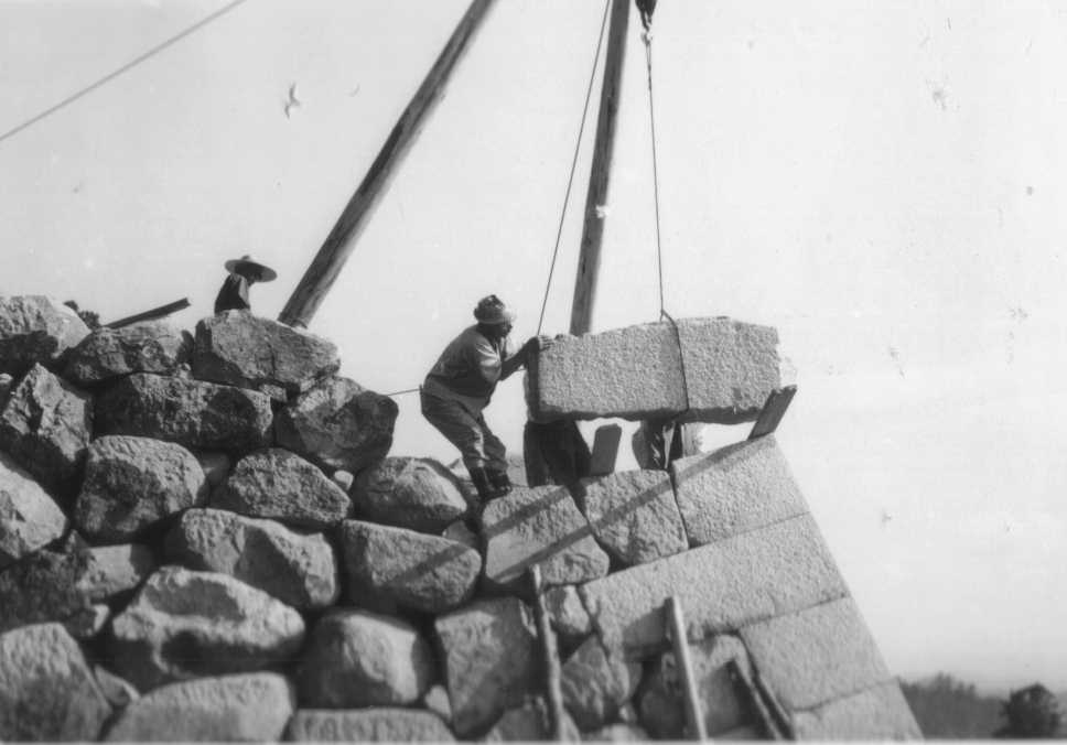 鳥取城三階櫓の石垣修理（昭和34年）