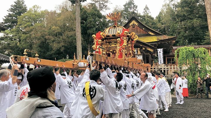 国府町安倍神社の春祭り