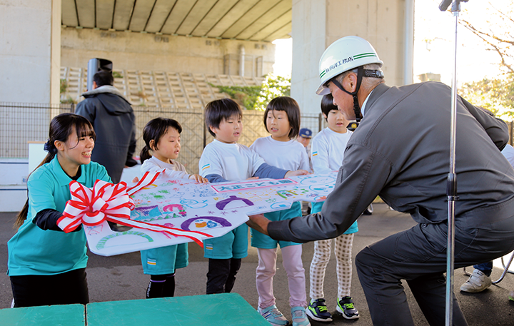 除雪車出発式の様子