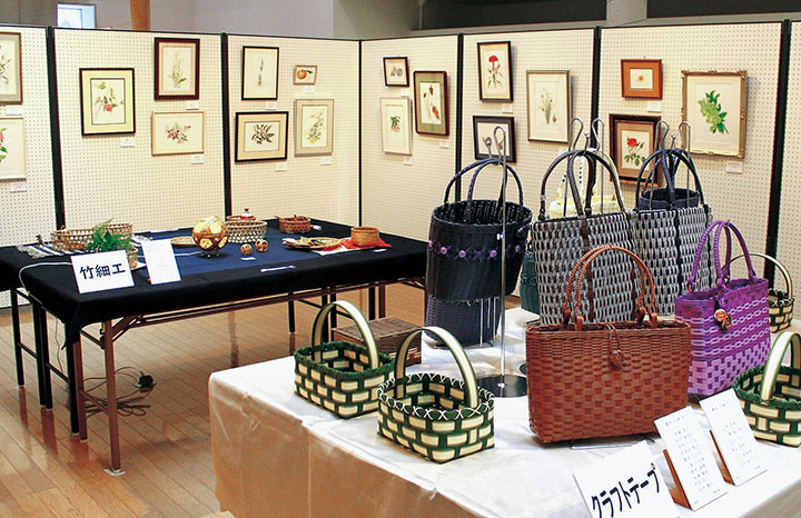 因幡万葉歴史館カルチャー教室 受講生と講師の作品展