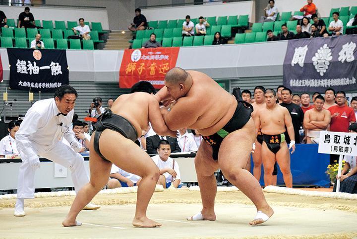 競技の様子・相撲