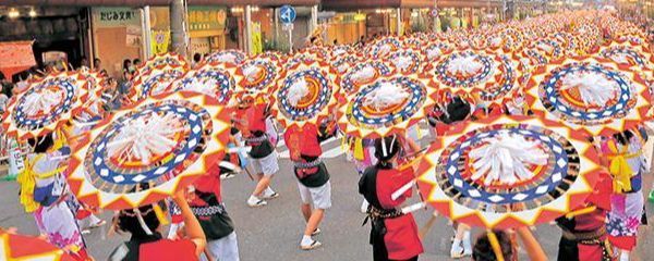 今までの鳥取しゃんしゃん祭の様子