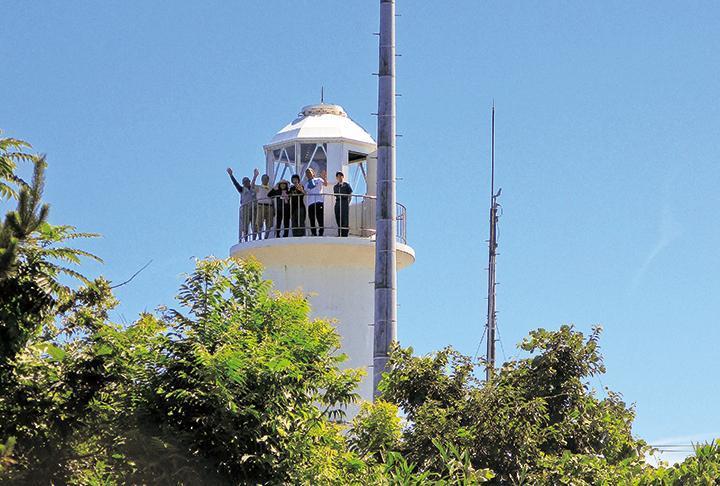 長尾鼻灯台から眺めている様子