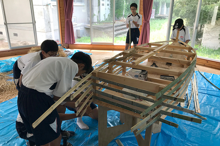 小泉八雲が見た精霊船について（ゆうゆう健康館けたか入口ロビー展示中）の画像2