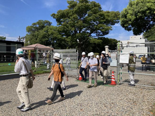 見学会の様子１