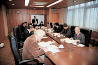 選考会のようすの画像