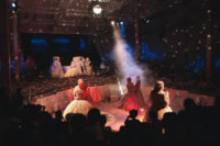 6 位 砂像のまち・とっとりをアピール 　砂の美術館第3期、駅前砂像、大阪砂像の画