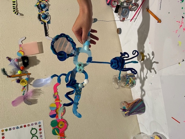 アートなメガネ