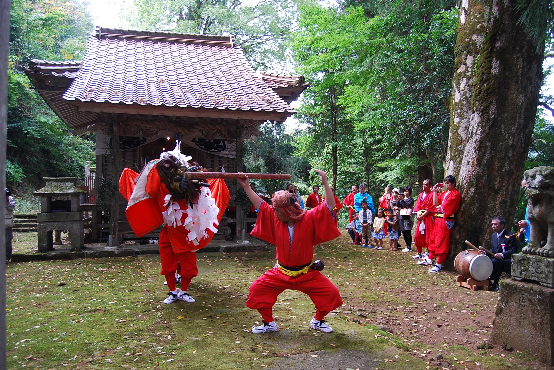 大和佐美命神社の麒麟獅子舞と猩々（大湯棚）の画像