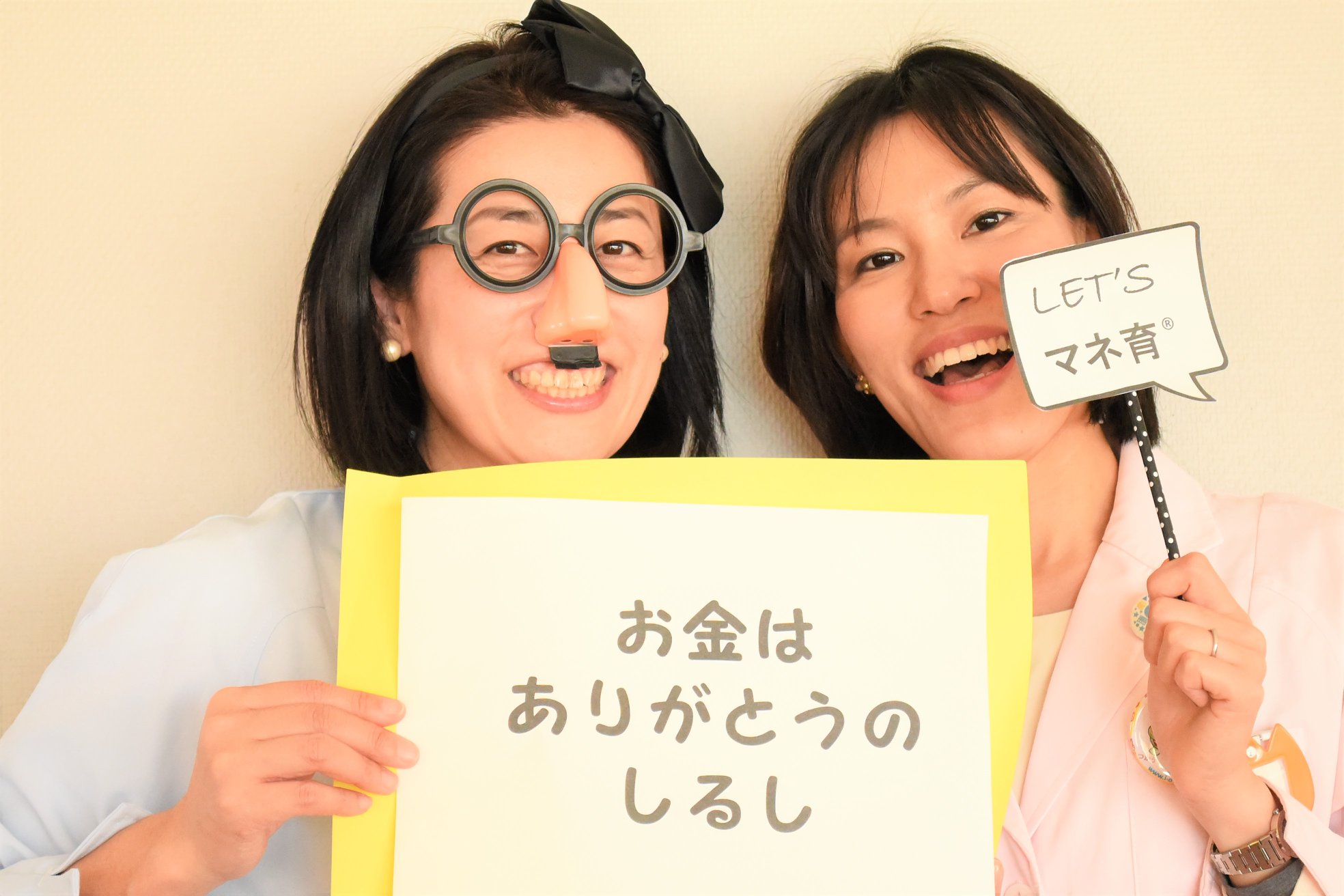 キャサリン（竹内かおりさん）とナンシー（西岡奈美さん）の画像