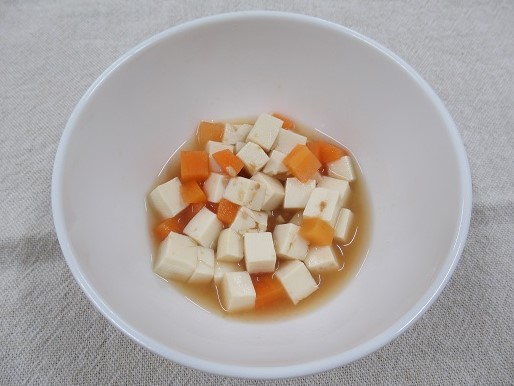 豆腐とにんじんのみそ煮