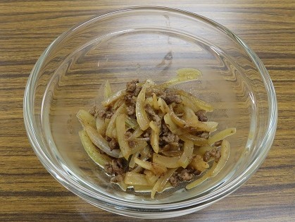 玉ねぎとひき肉のそぼろ煮