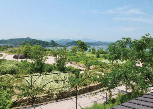 湖山池ナチュラルガーデン“とっとり晴れやか庭園”の画像