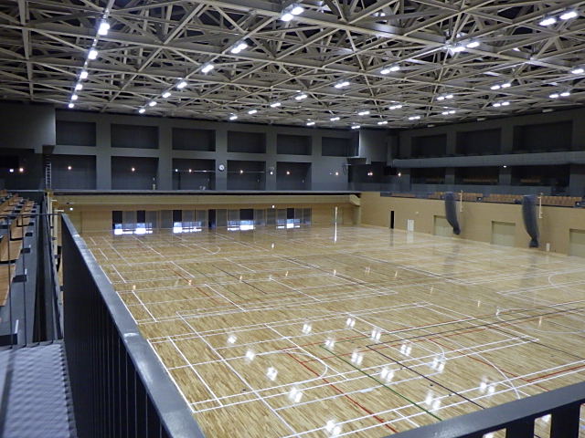 メインアリーナ：仕上げ工事の画像4