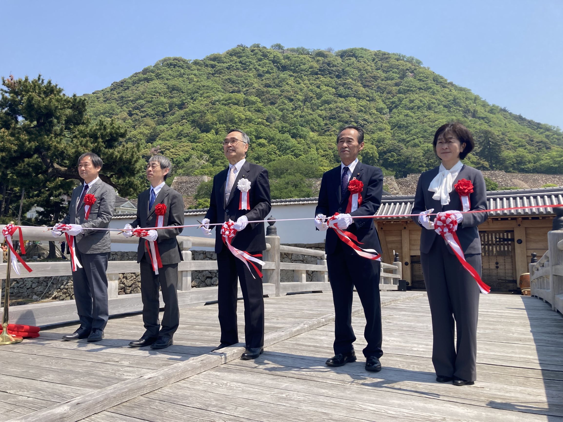 1,500人が来場‼ 史跡鳥取城跡「中ノ御門」完成記念 開門式 の画像1