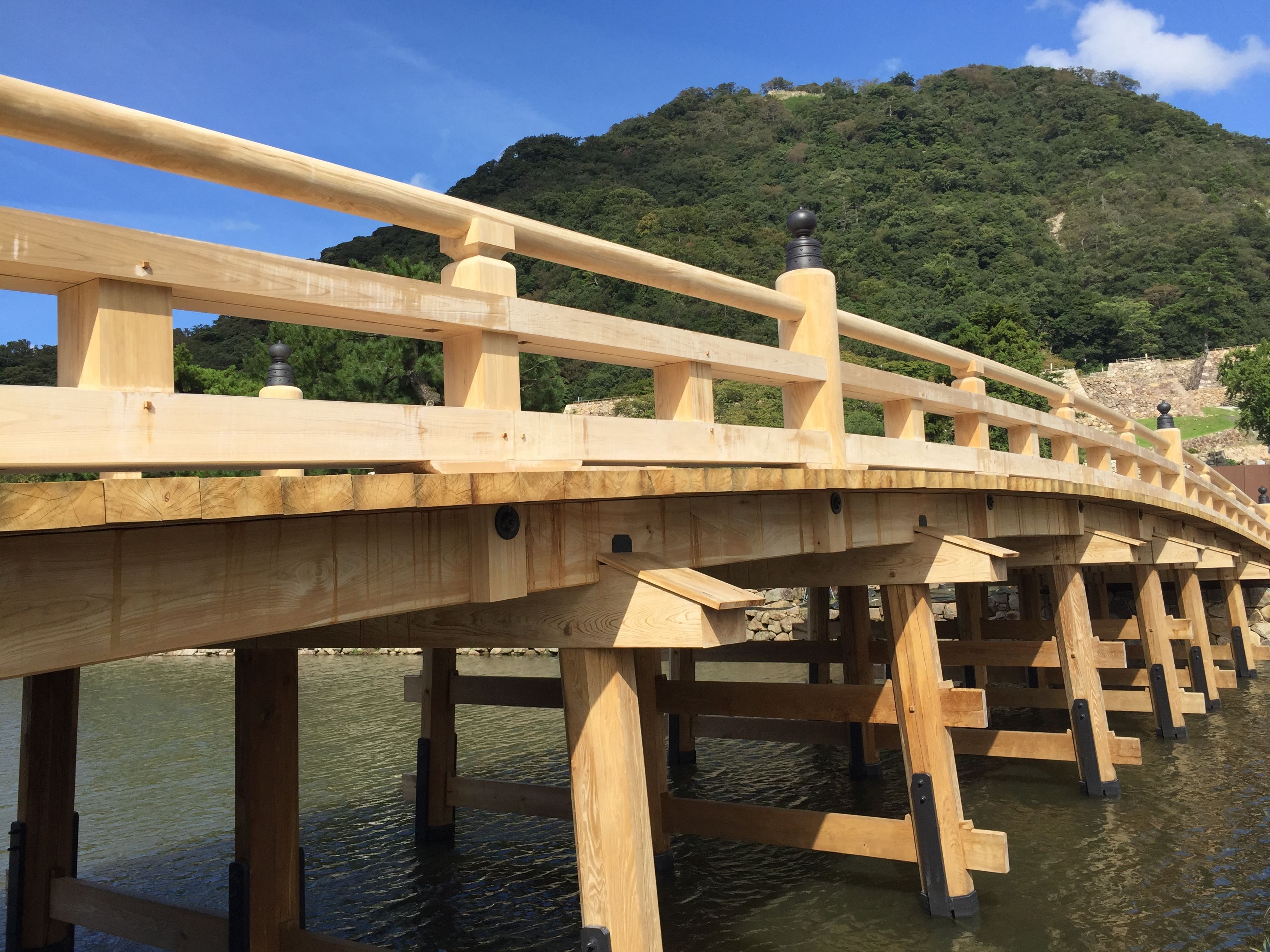 鳥取城大手橋「擬宝珠橋」を復元の画像1