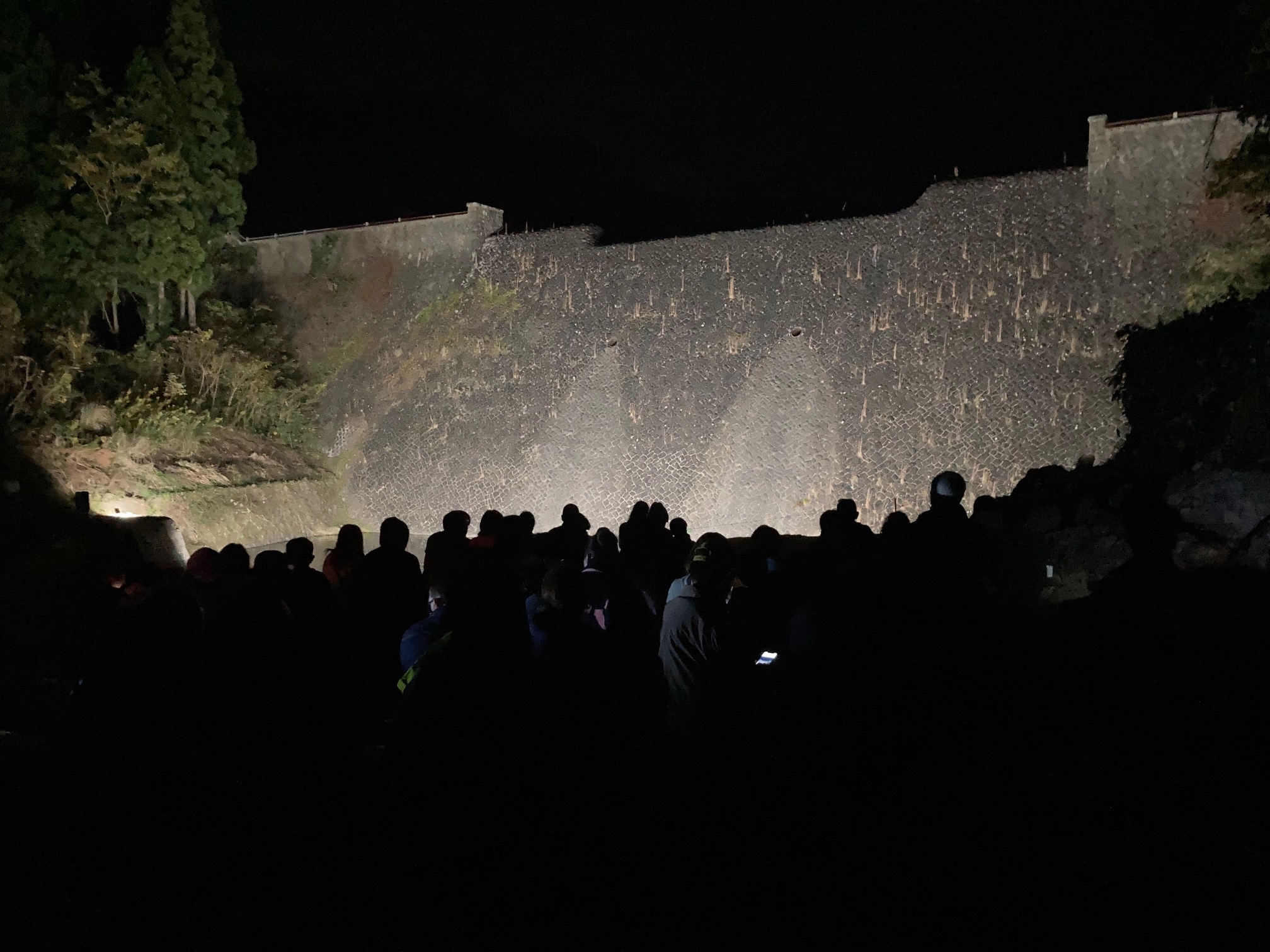 美歎ダムプロジェクションマッピングの画像1