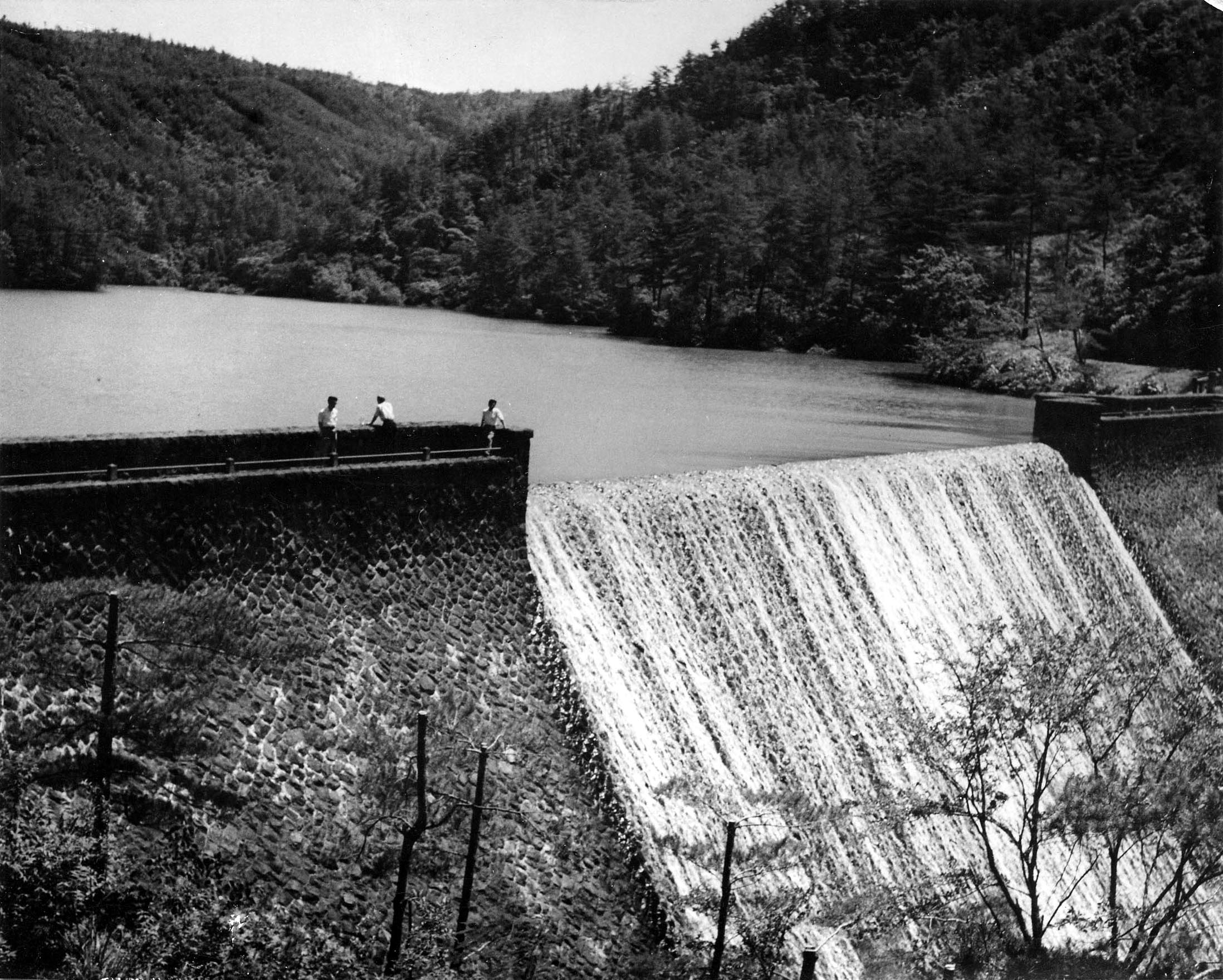 【イベント2】 「美歎ダム」プロジェクションマッピングショーの画像2