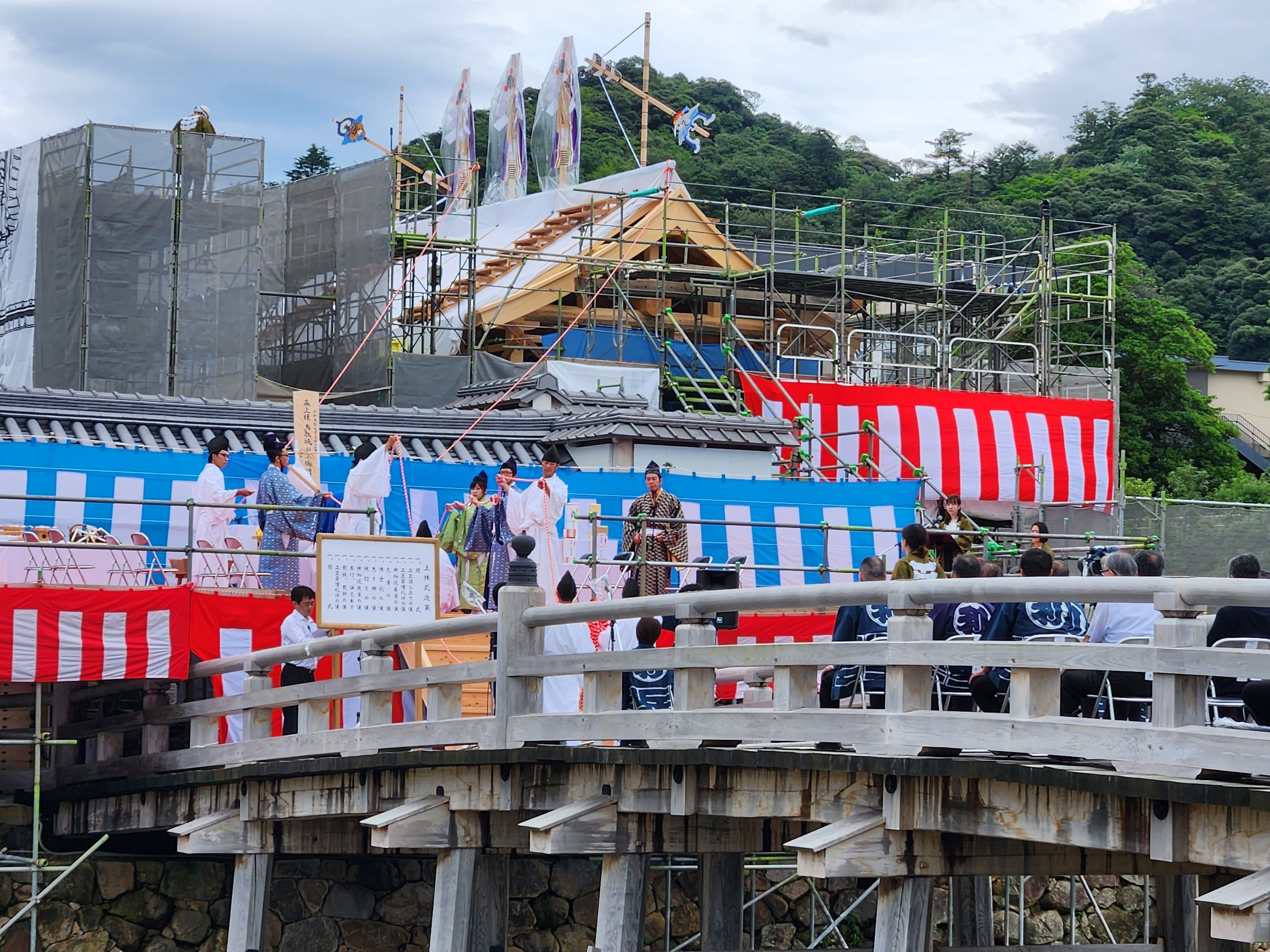 祝上棟 2023年7月9日 復元事業初の2階建て城郭建築の上棟式を挙行画像2