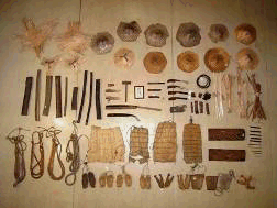 佐治の板笠製作用具及び製品（一部）の画像