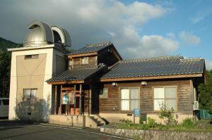 天体宿泊施設星のコテージ外観