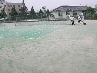 東富安公園テニス場