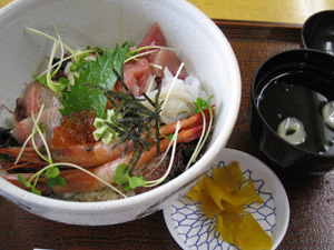 海鮮丼