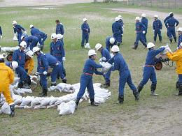 土嚢造り