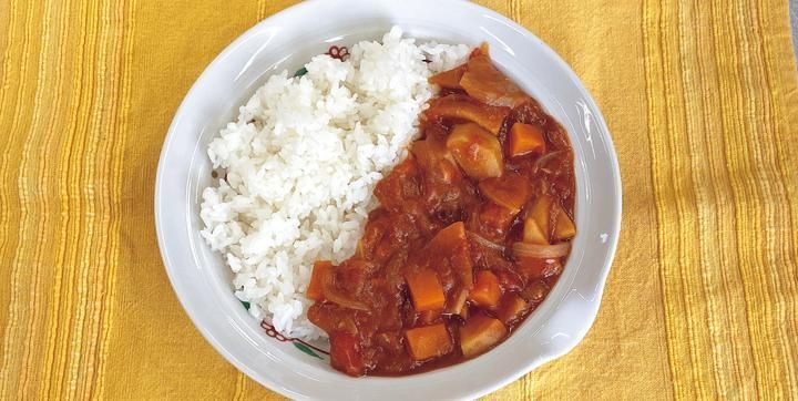 トマトたっぷりツナカレー