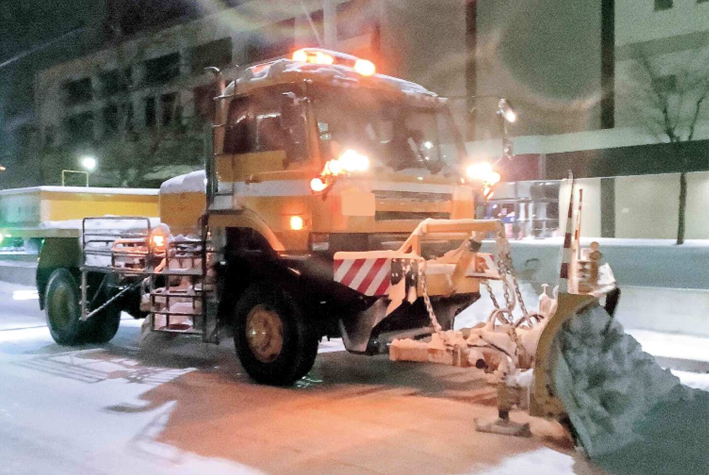 除雪車出動