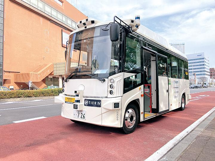 自動運転バス