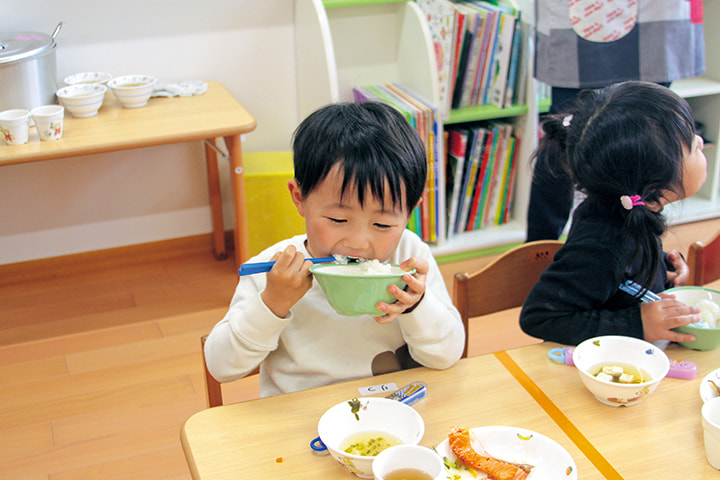 給食イメージ
