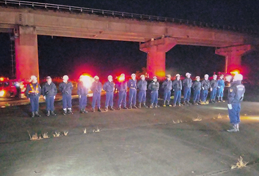 夜間訓練の様子