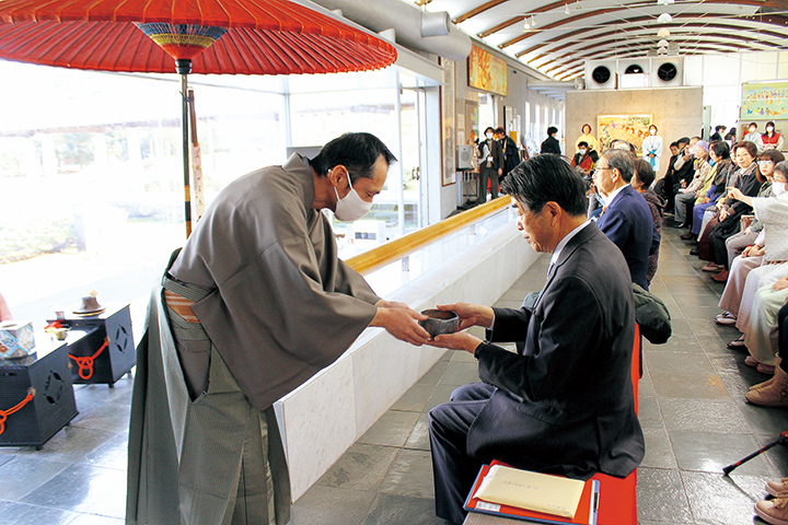 旧正月万葉茶会の様子