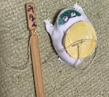 工作「カエル・セミ」