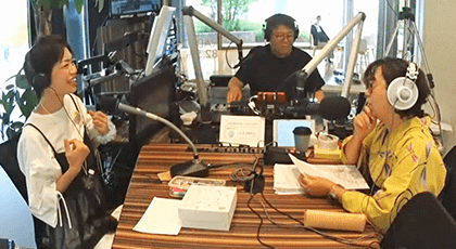 ラジオ出演時の様子