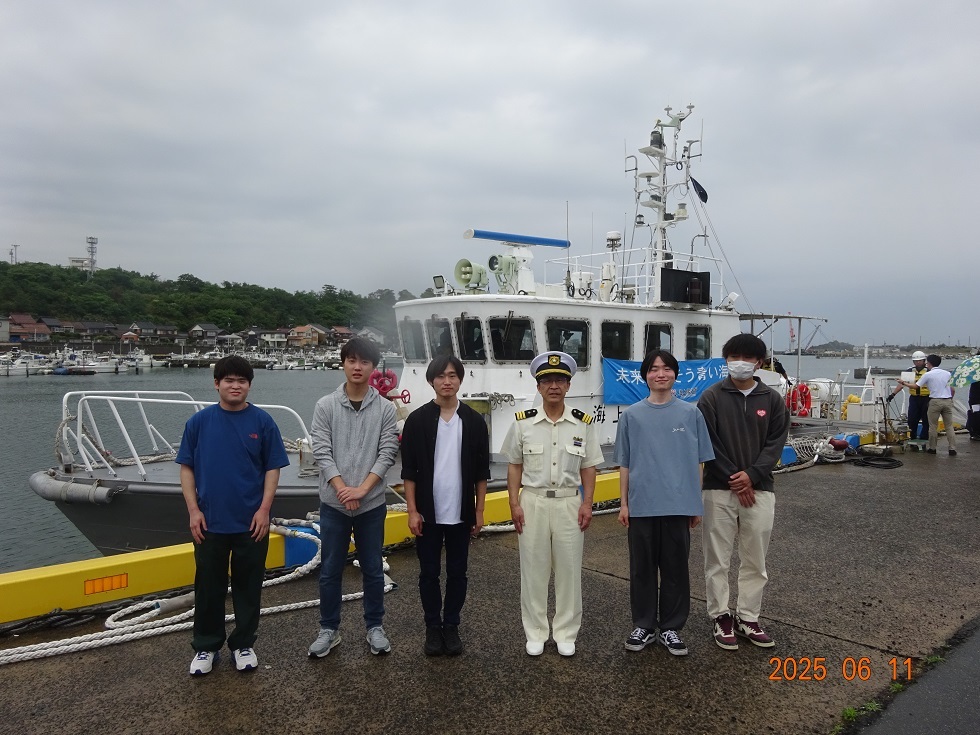 活動に参加した公立鳥取環境大学の生徒達